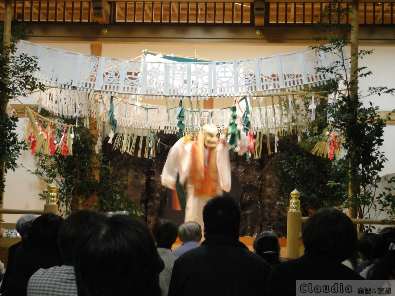 高千穗 ：夜神樂表演「手力雄之舞」